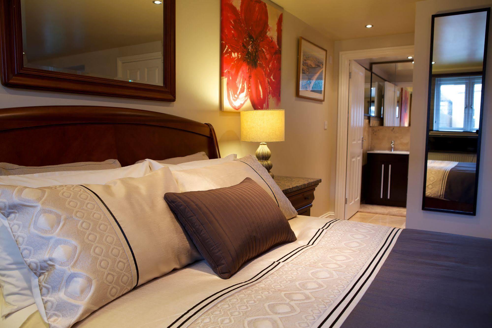 No. 82 B&B สแตรทฟอร์ด อะพอน เอวอน ภายนอก รูปภาพ