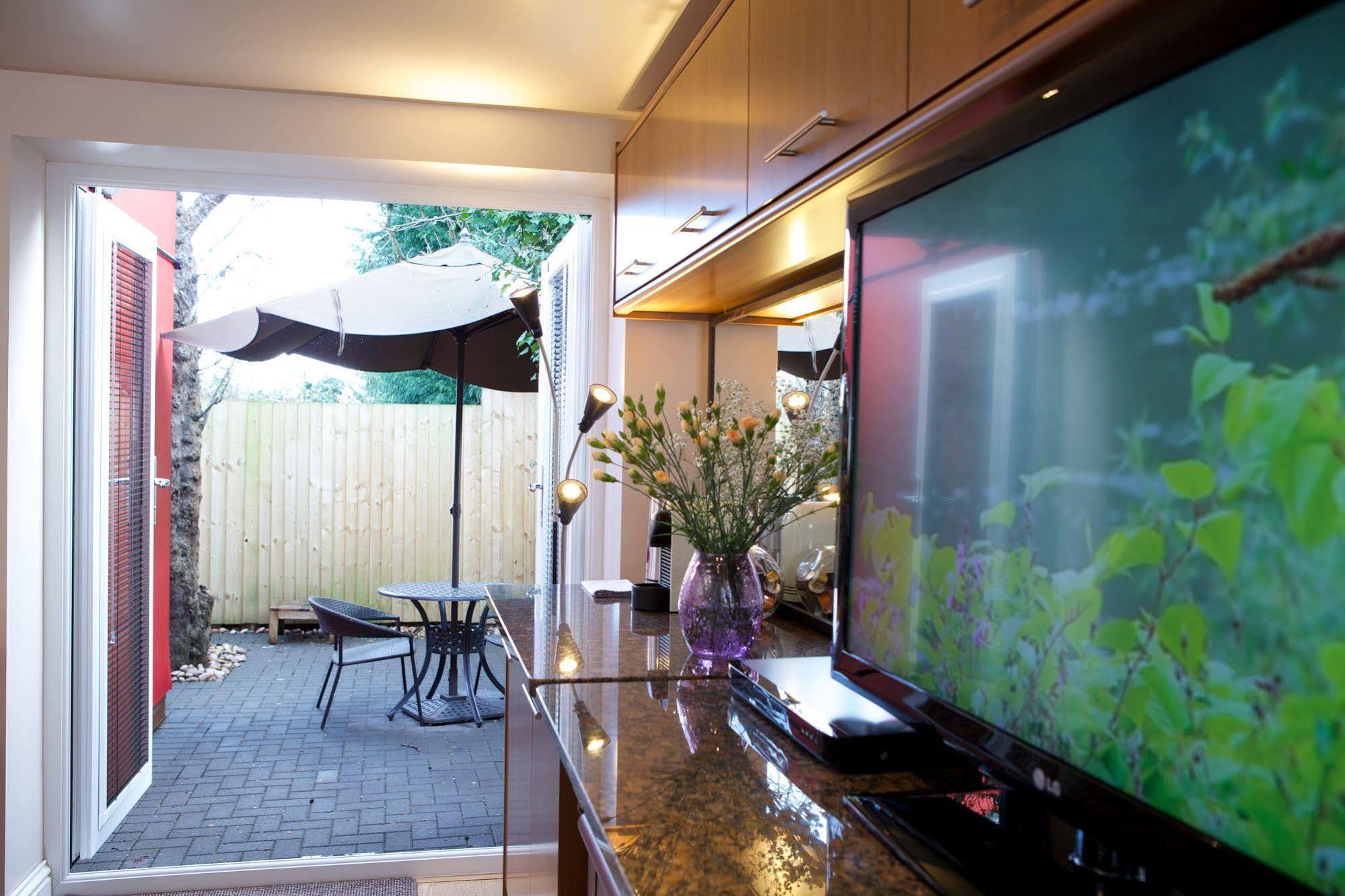 No. 82 B&B สแตรทฟอร์ด อะพอน เอวอน ภายนอก รูปภาพ