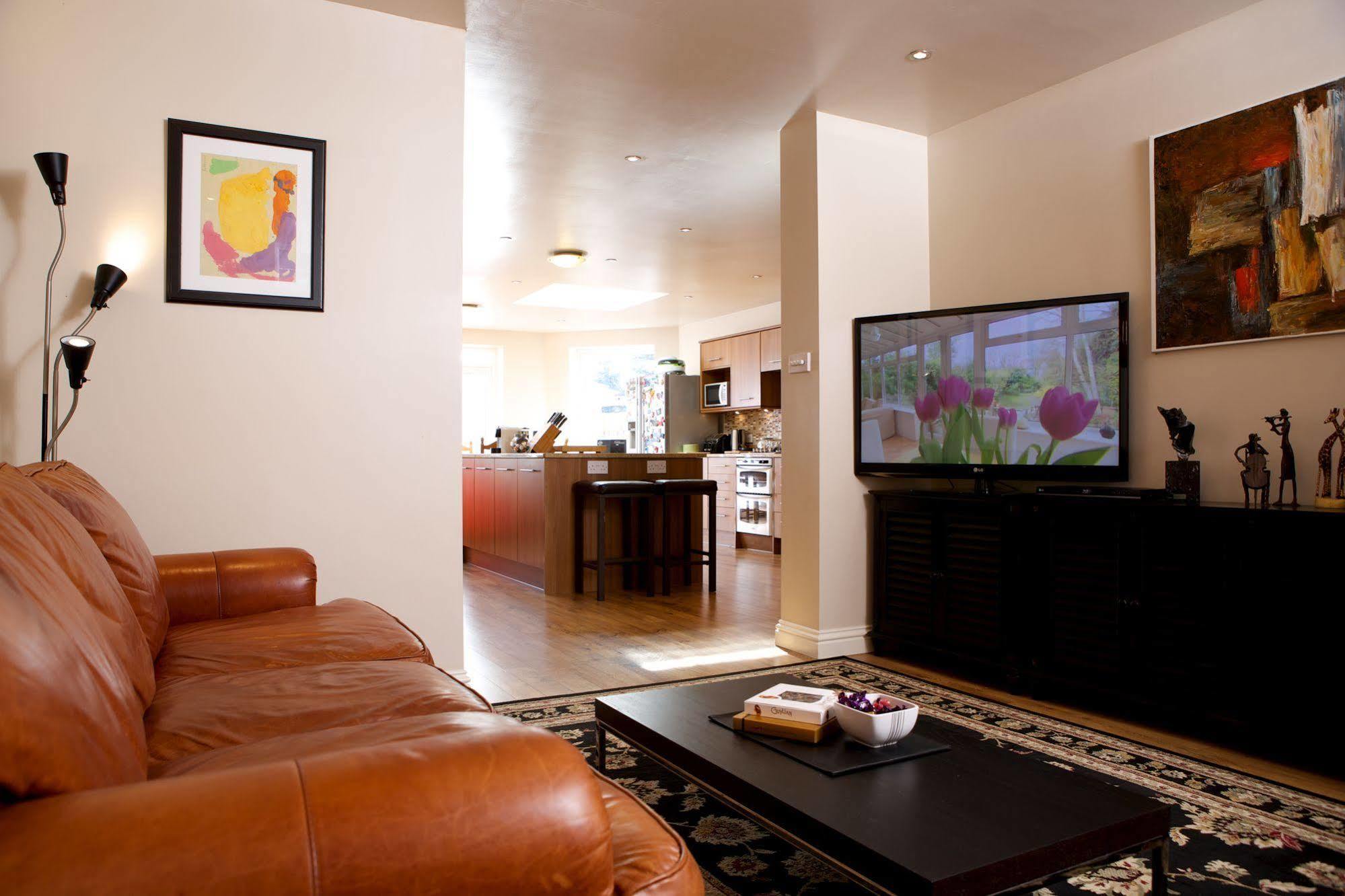 No. 82 B&B สแตรทฟอร์ด อะพอน เอวอน ภายนอก รูปภาพ
